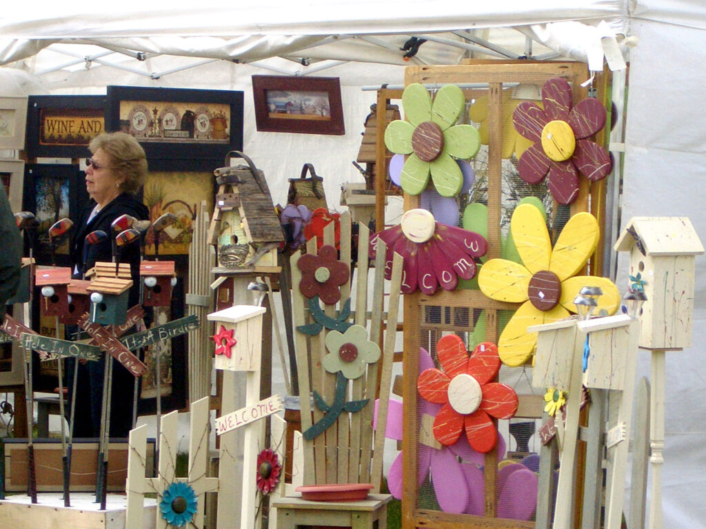 Webster Arts and Crafts Extravaganza, Webster Education Foundation, WI
